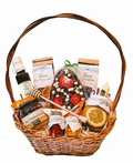 Geschenkkorb mit Honig Tee handgemachter Schokolade Konfitüre Sirup und weiteren Delikatessen Geschenkset